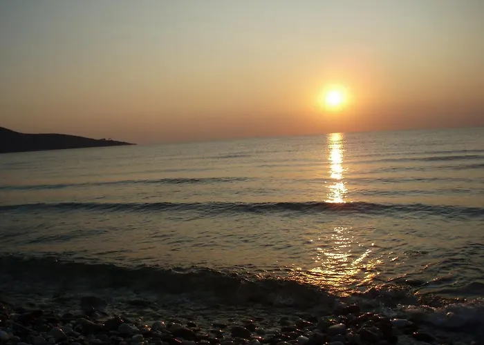 Front House Semesterbostad *