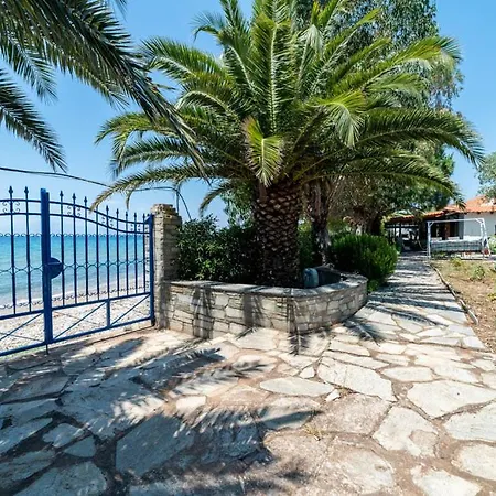 Front House * Σκάλα Καλλιράχης